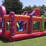 Castillo hinchable alquiler Multijuegos